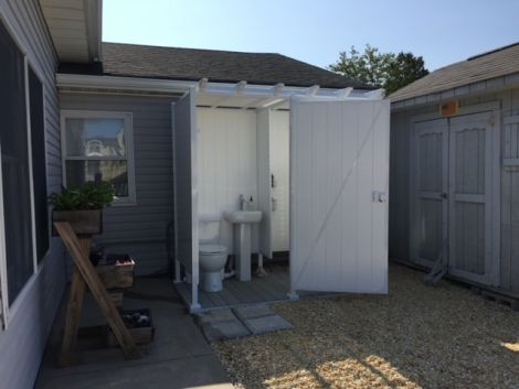 outdoor-toilet-system